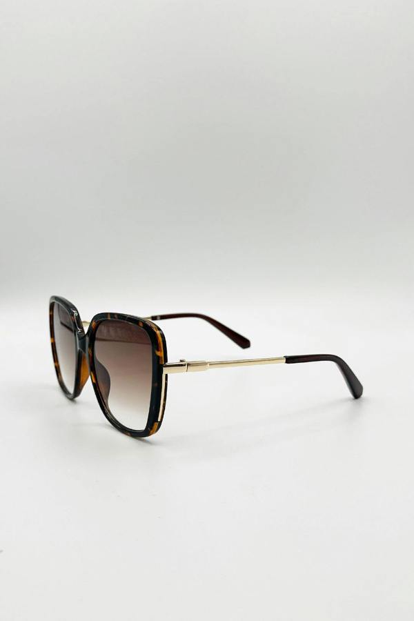Oversized Square Sunglasses In Tortoiseshell - svnx