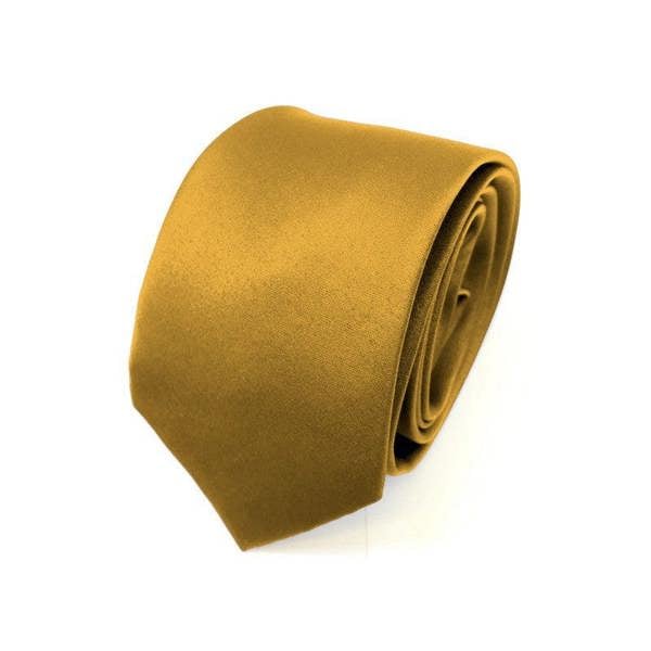 Gold classic plain tie