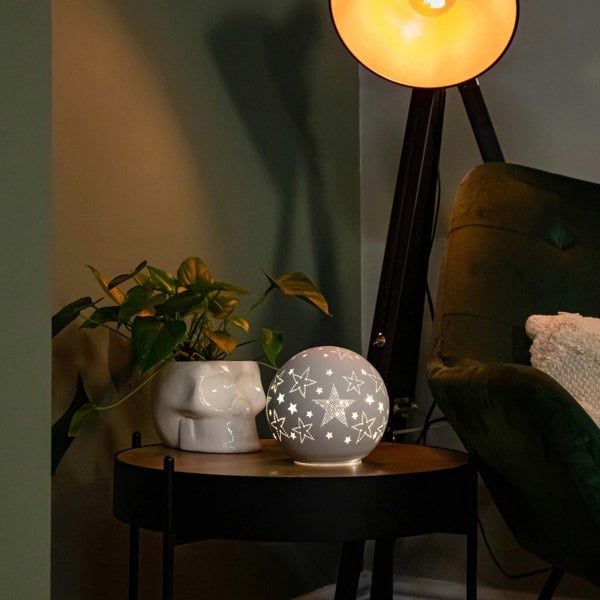 Samuel Alexander 15cm Battery Operated Light up Star Glass Ball in White with Warm White LEDs