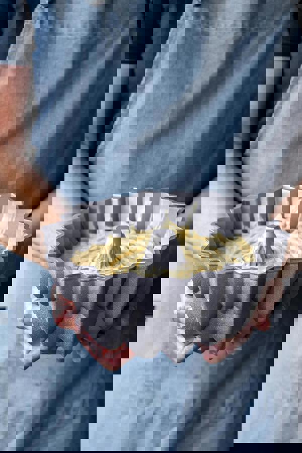 MasterClass Cast Aluminium Decorative Peak Cake Tin, 24cm