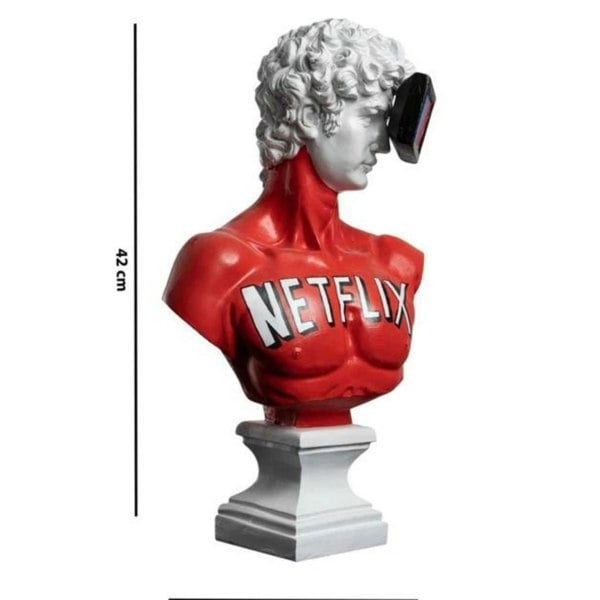 Artchi Binge Watcher David