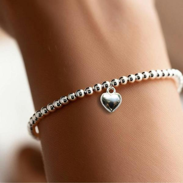 Aye Do Gifts Mum Gift Box, Silver Heart Bracelet & Chocolate Hearts