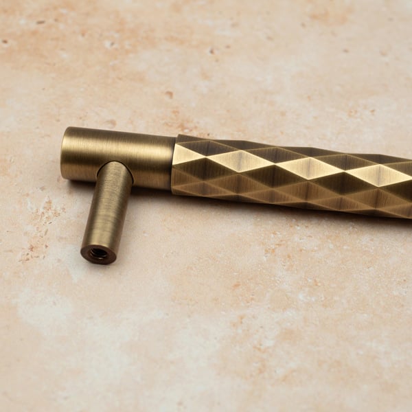 Handle & Home Antique Brass Diamond Cut Pulls