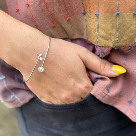 Reeves & Reeves Bee & Daisy Cuff Bracelet