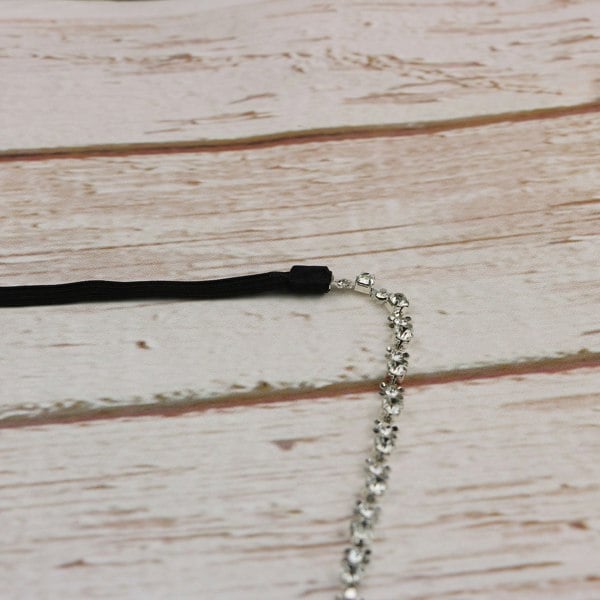 chain headband in silver with elastic