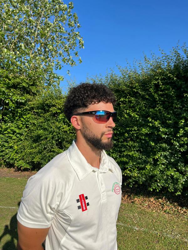 SUNWISE Kennington Black - Cricket Lens Sports Sunglasses