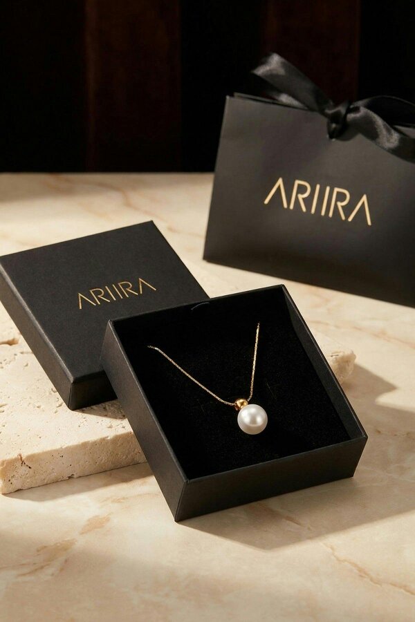 ARIIRA Oona Gold Tone Single Pearl Pendant