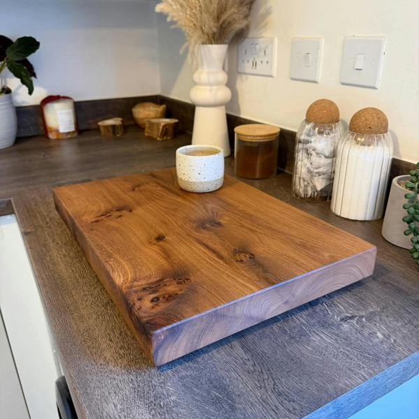 Giraffes & Craftz Pippy Elm Chopping Board - Handmade Elm Butcher Block