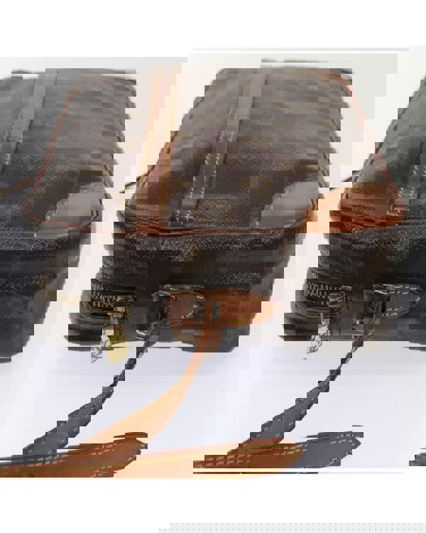 193990196.jpg