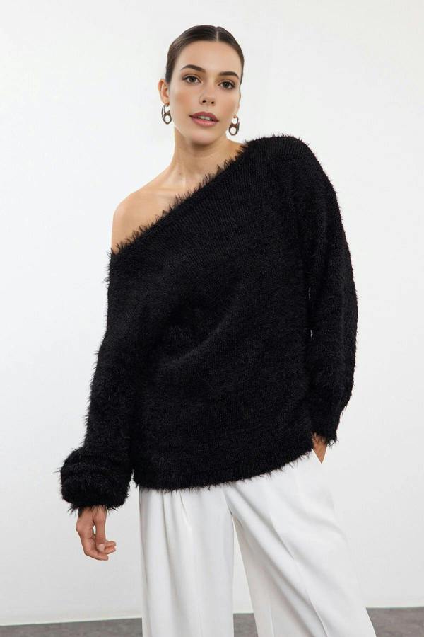 WOVCOR Furry Turn-Down Collar Knit Sweater