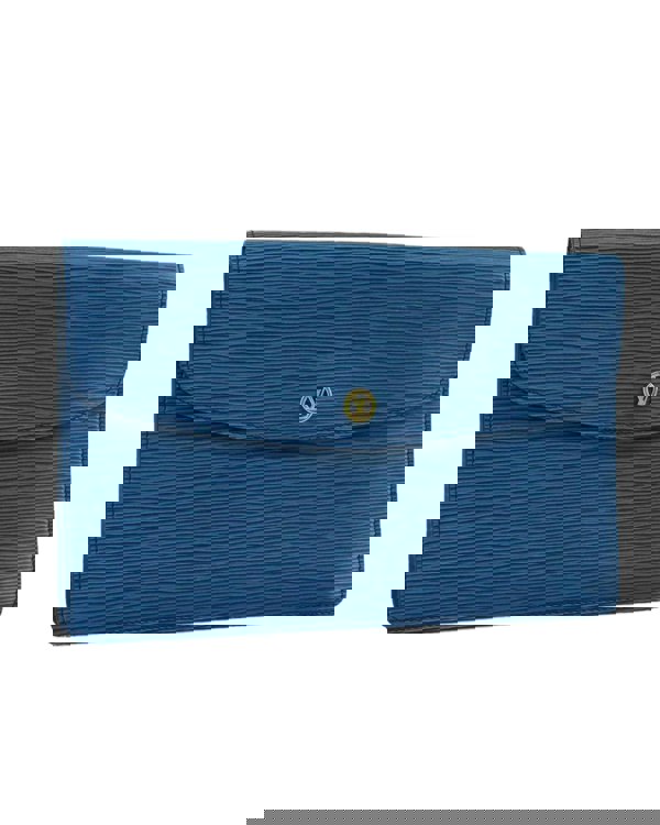 221868642.jpg
