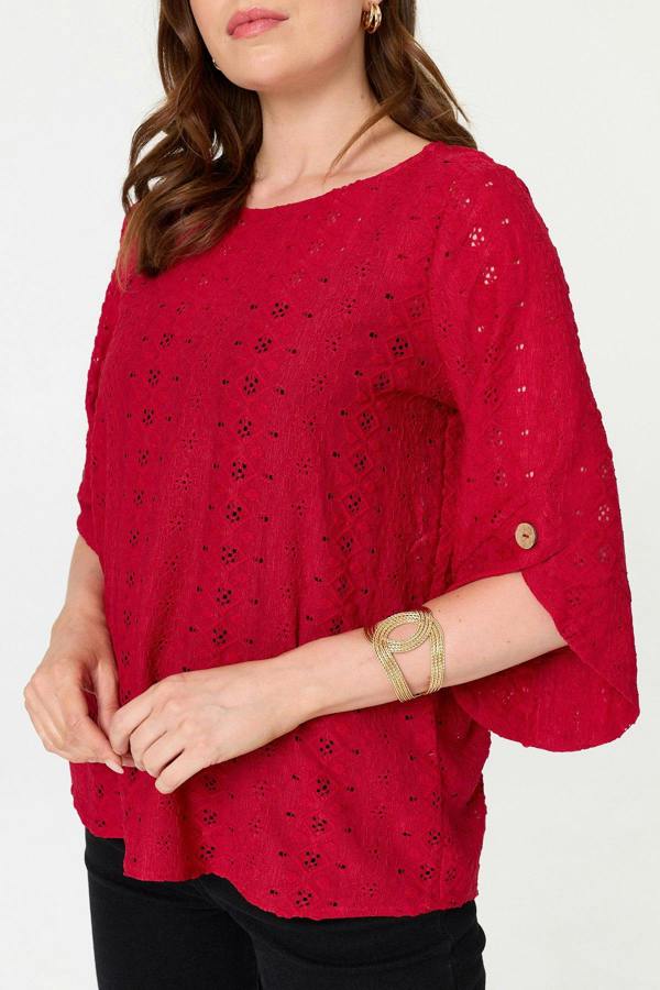 Red | Embroidered Textured 3/4 Sleeve Blouse