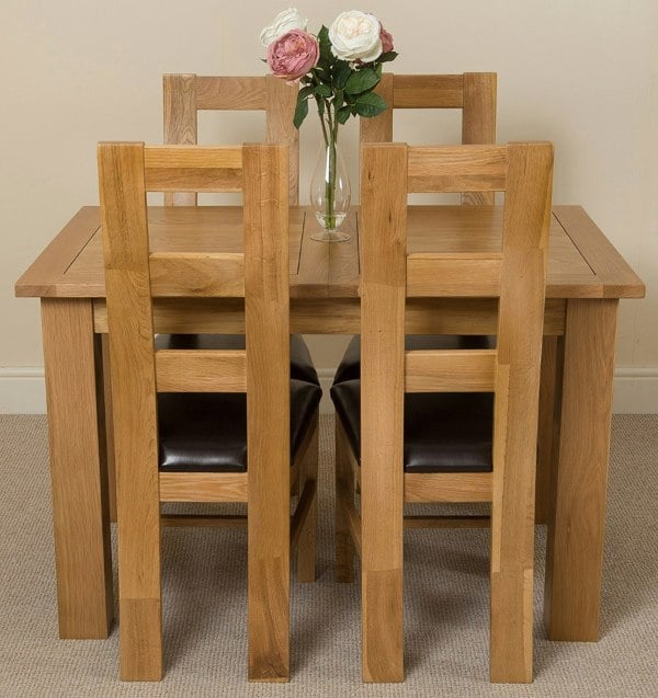 That's Furniture Hampton Small Oak Extending Dining Table with Yale Oak Chairs