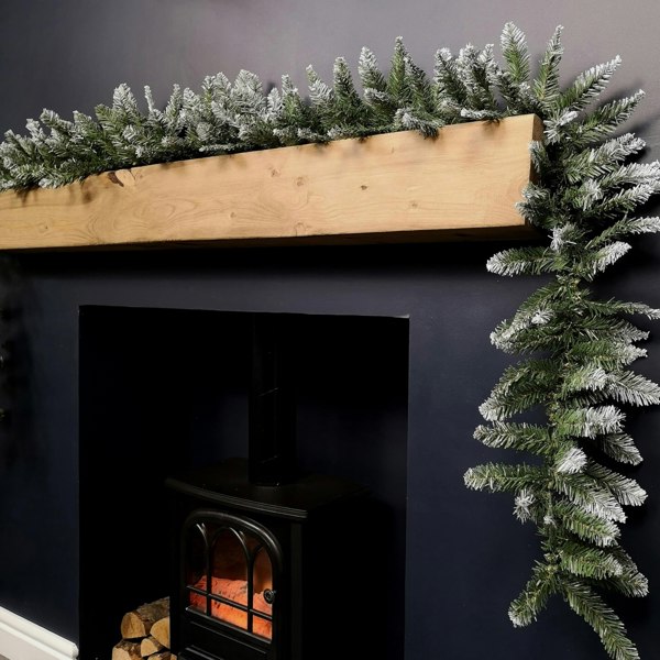 Samuel Alexander 2.7m x 25cm Snow Tipped Plain Christmas Garland with 200 Tips