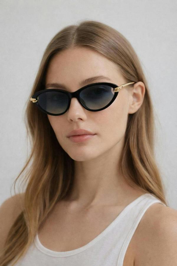 SVNX Bold Oval Angular Sunglasses in Black