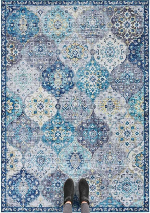Kashmir Ghom in Oriental-Optic Blue