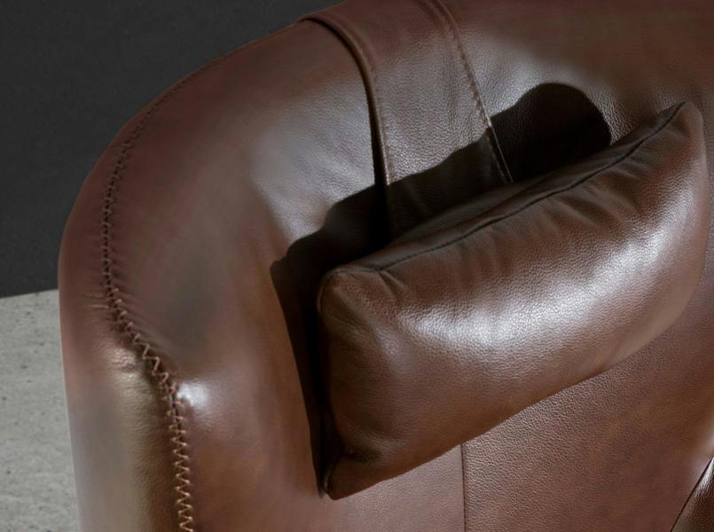 Angel Cerdá Cognac Brown Leather Swivel Armchair 5089
