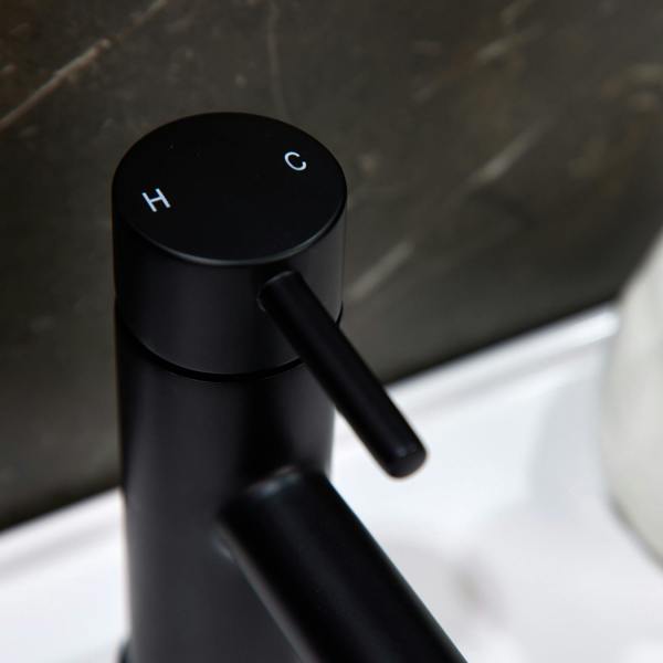 Flode Kumla | Mono Basin Mixer Tap | Matt Black