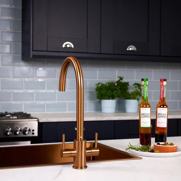 Flode Hammerfest | Dual Lever Kitchen Sink Mixer Tap with Swivel Spout | Brushed Copper Finish