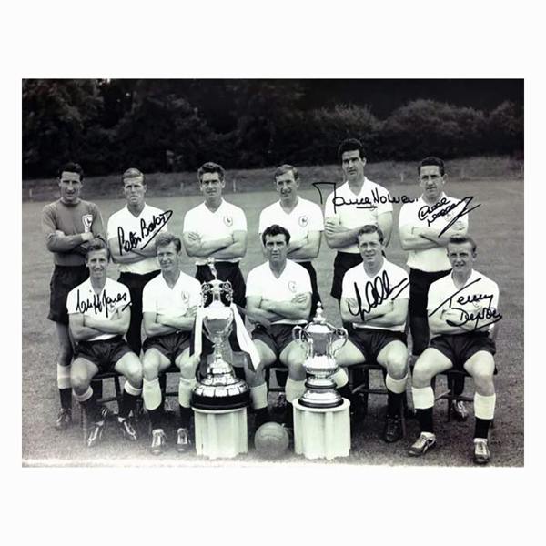 Unbranded 1961 Double Winners photo signed by 6.