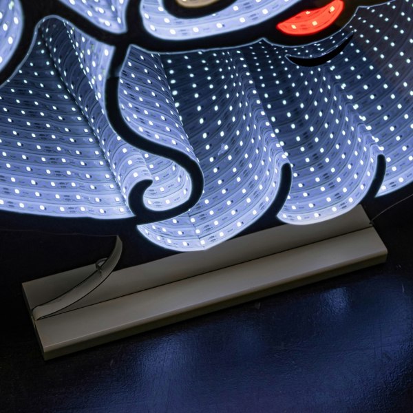 Samuel Alexander 60cm Light up Santa's Face Infinity Christmas Decoration with Red & White LEDs