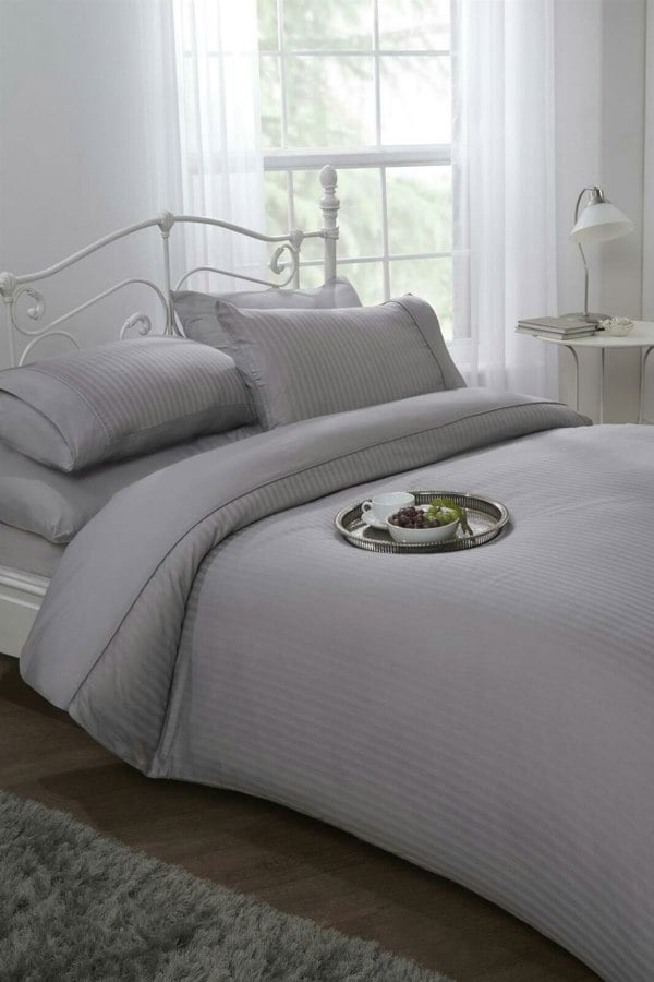 Emma Barclay Ritz 300TC Hotel Quality Duvet Cover Sets