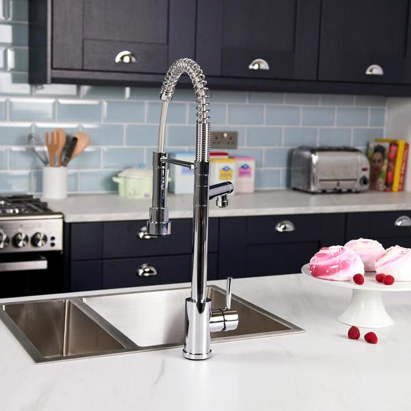 Flode Alta | Single Lever Kitchen Sink Mixer Tap with Swivel Spout | Polished Chrome Finish