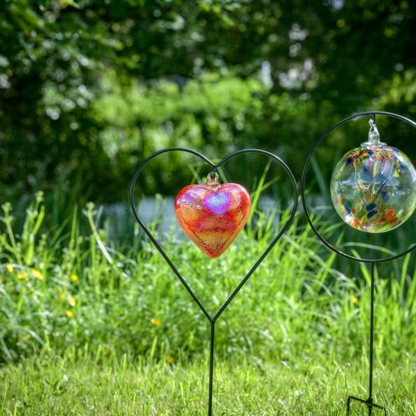 Garden Display Stand - Heart Shaped