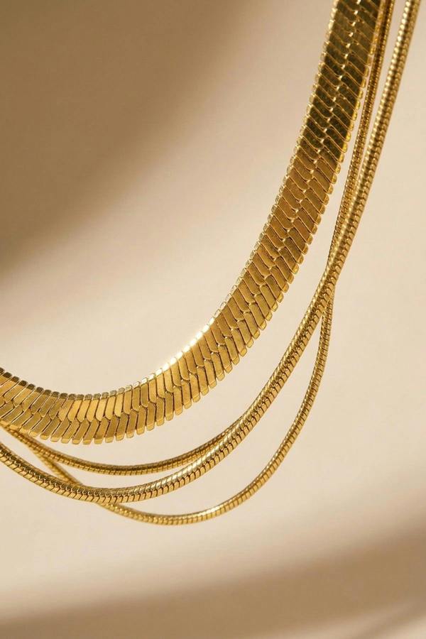 ARIIRA Cherry Triple Layered Flat Snake Chain