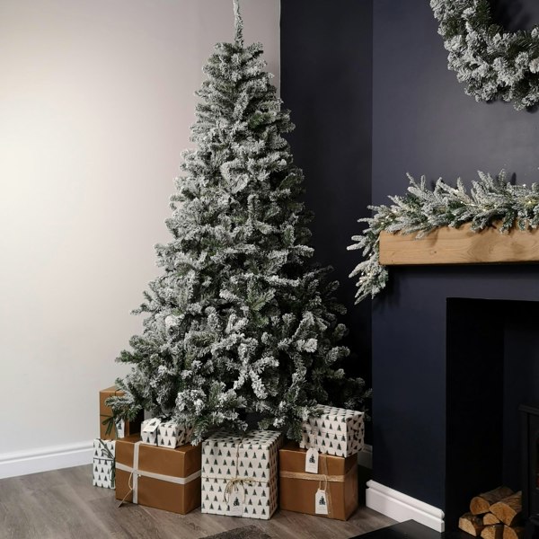 Samuel Alexander 7ft (2.1m) Snow Flocked Woodcote Spruce Artificial Christmas Tree