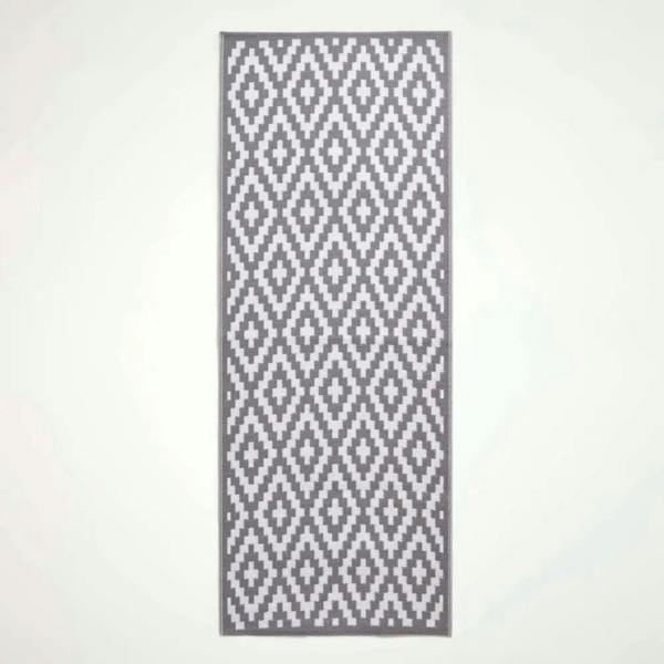 HOMESCAPES Outdoor Rug Luxury Waterproof Reversible Recycled, For Garden, Zoe Geometric