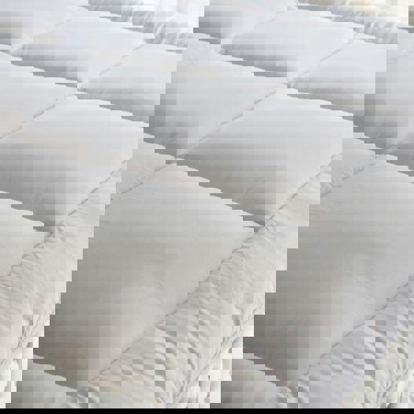 Soak&Sleep Soft As Down Mattress Topper