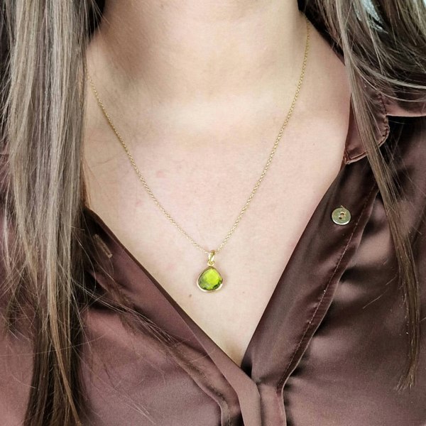 18ct Gold Vermeil Peridot  August Birthstone Shiny Glow Necklace