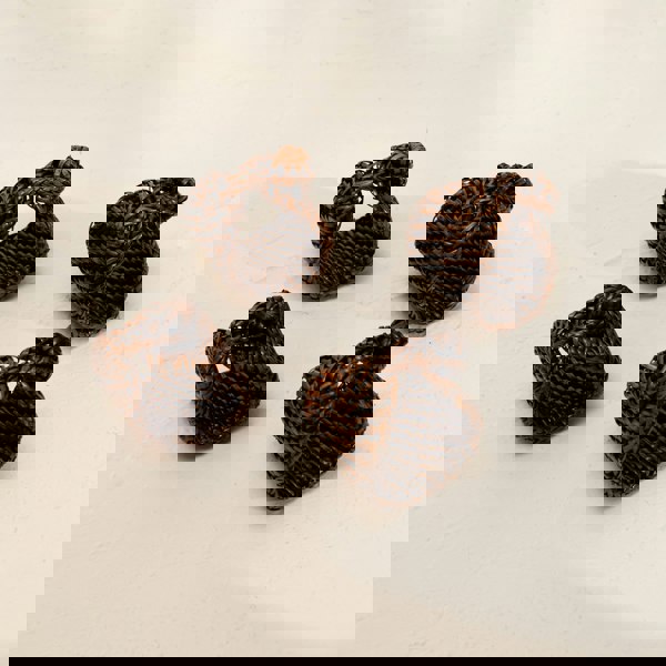 Coastal villa Homeware Shell Coastal Wicker Napkin Rings In 4 Colours