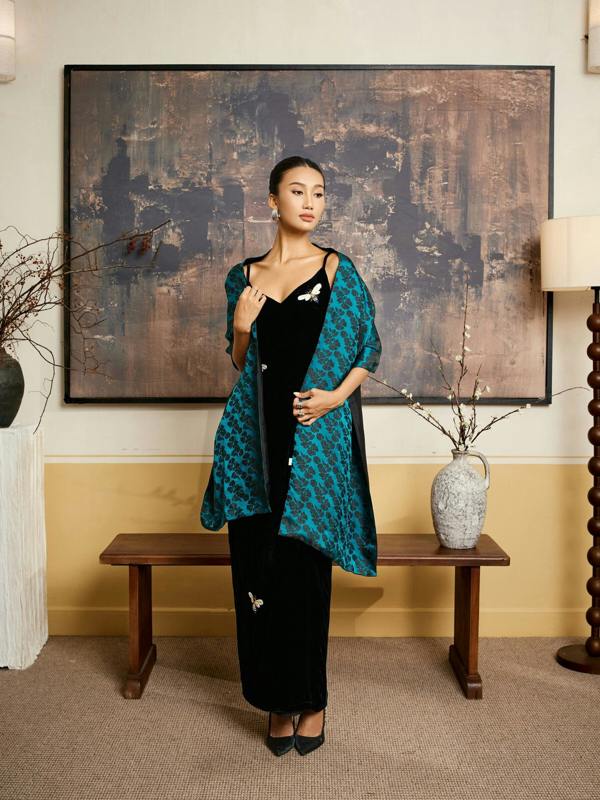 Teal & Black Reversible Jacquard Silk Shawl