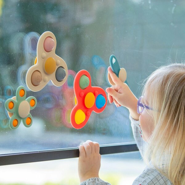 tickit SiliSoft® Jumbo Spinner (Rainbow)