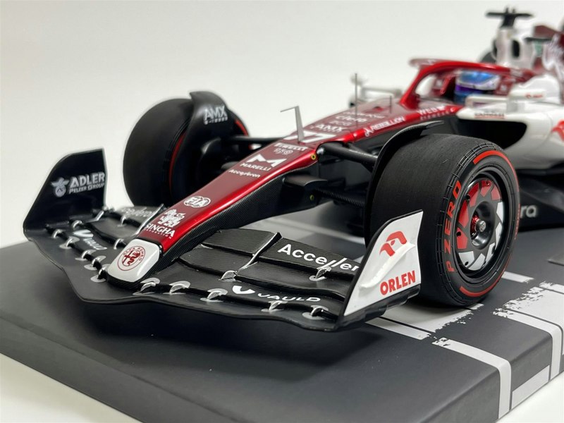 Minichamps Valtteri Bottas 2022 Alfa Romeo F1 Team Orlen Bahrain GP 1:18 Minichamps 117220177