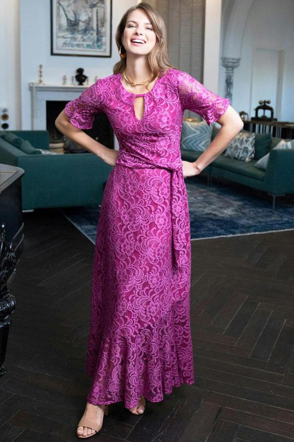 HotSquash Keyhole Lace Dress with Asymmetric Hem