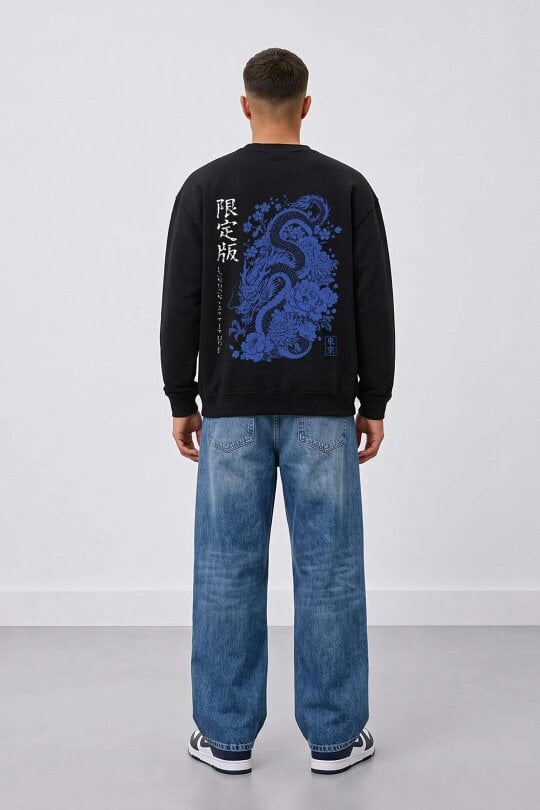 Oversized Japanese Dragon & Floral Graphic Sweatshirt in Black