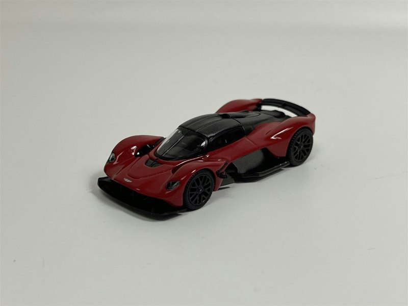 Mini GT Aston Martin Valkyrie Hyper Red LHD 1:64 Mini GT MGT00766L