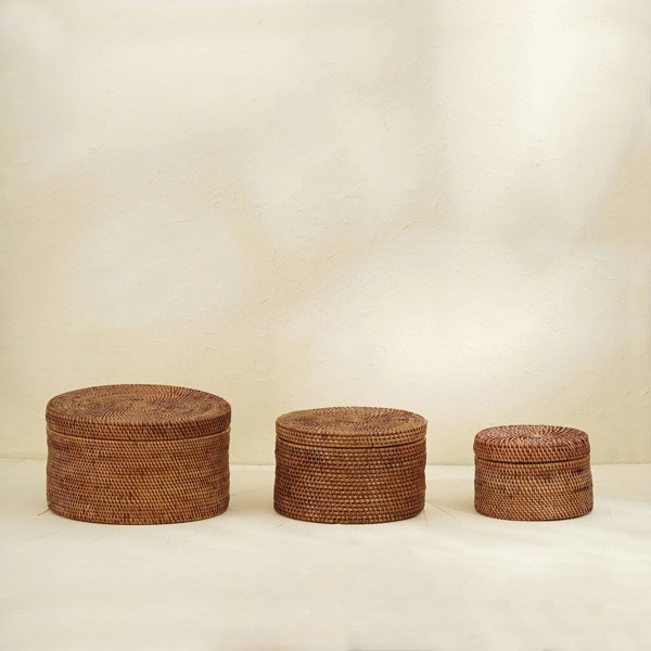 Round Rattan Storage Basket | Wicker baskets S, M and L in 4 colours - Coastal Villa Homeware