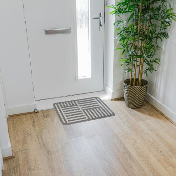 JVL Fiora Machine Washable Indoor Mat - 44 x 75cm - Skyline Strata
