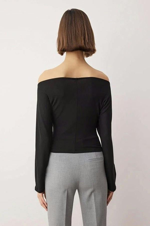 WOVCOR Fitted Draped Knit Blouse
