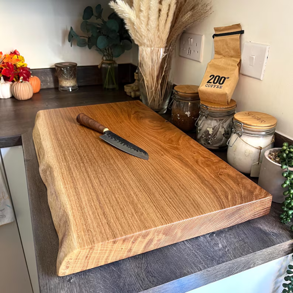 Giraffes & Craftz XL Live Edge Oak Chopping Board - James Martin style Oak Chopping & Serving Board