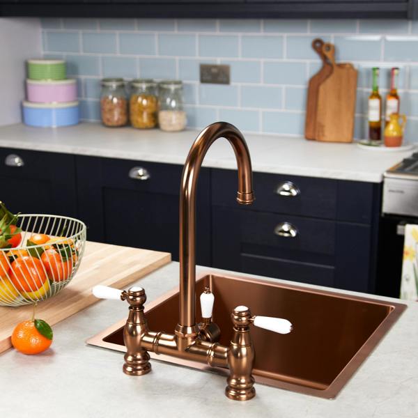 Flode klas | Traditional Bridge Style 3 in 1 Instant Boiling Tap | White Ceramic Levers | Brushed Copper Finish