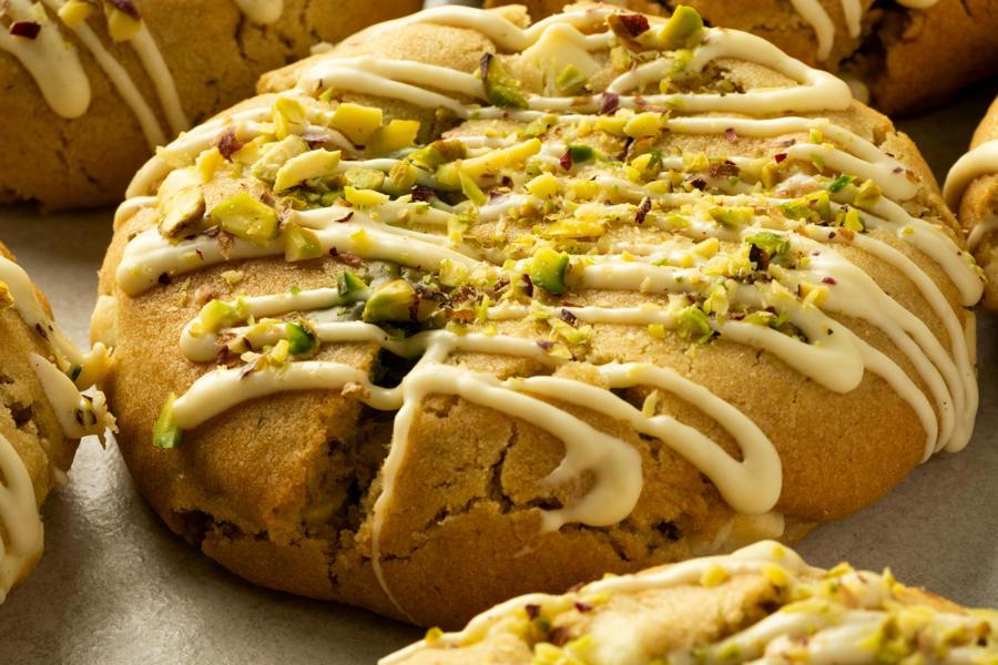 Eggless Stuffed Cookie Selection Box – 6 Mixed Cookies