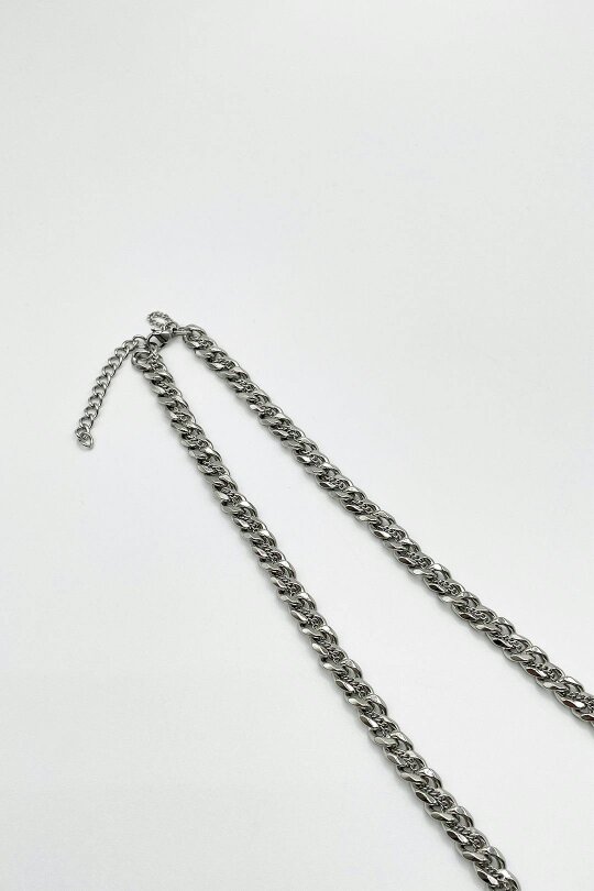 SVNX Woven Chain Necklace in Silver
