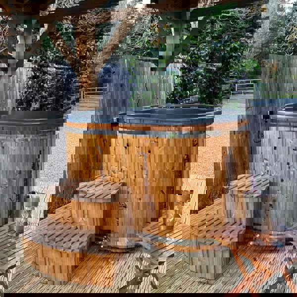 Wood Fired Ofuro Style Hot Tub, Fibreglass/ Liner, for couples.