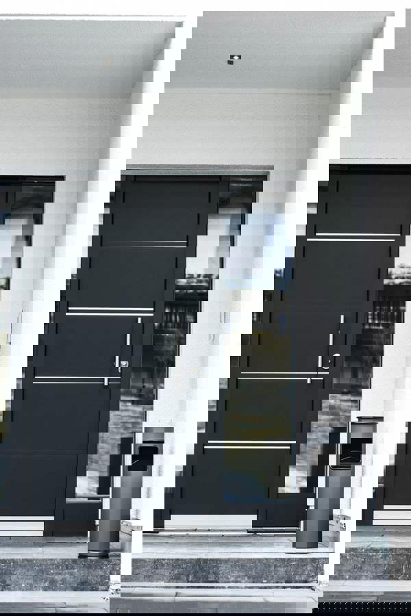 Durable Round Metal Waste Bin with Integrated Sand Ashtray | 17L | Charcoal