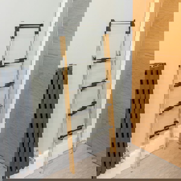 JVL Bamboo Extendable 4 Tier Clothes Ladder, Brown